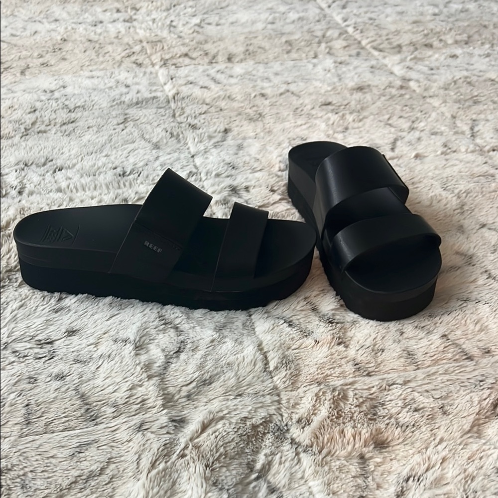 Women's Black Reef Slide Sandals